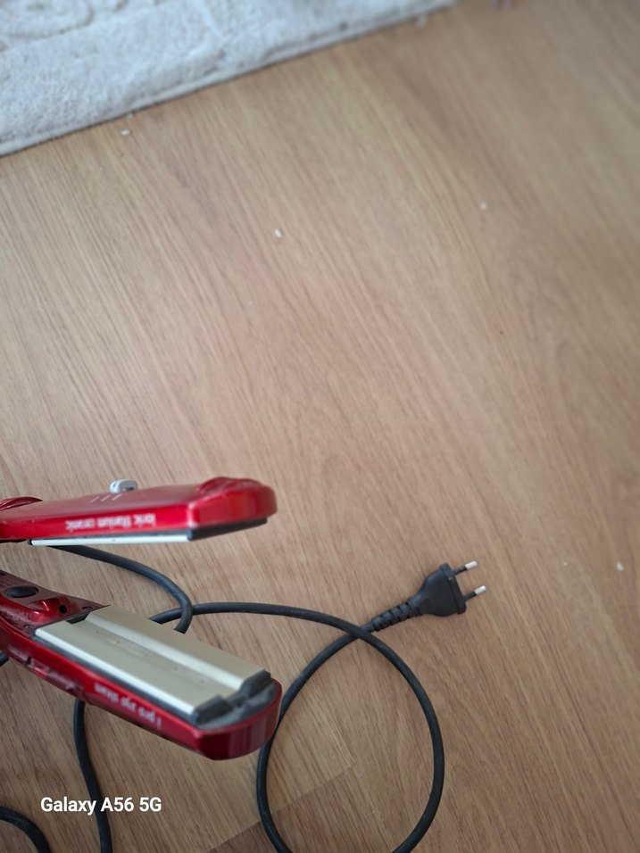 Babyliss Kırmızı Saç Düzleştirici - Görsel 5