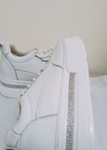 Beyaz Kadın Gizli Topuk Spor Ayakkabı - Görsel 3