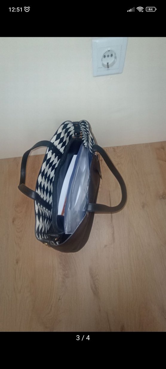 Siyah Deri Klasik Tokalı Kadın Çanta - Görsel 3