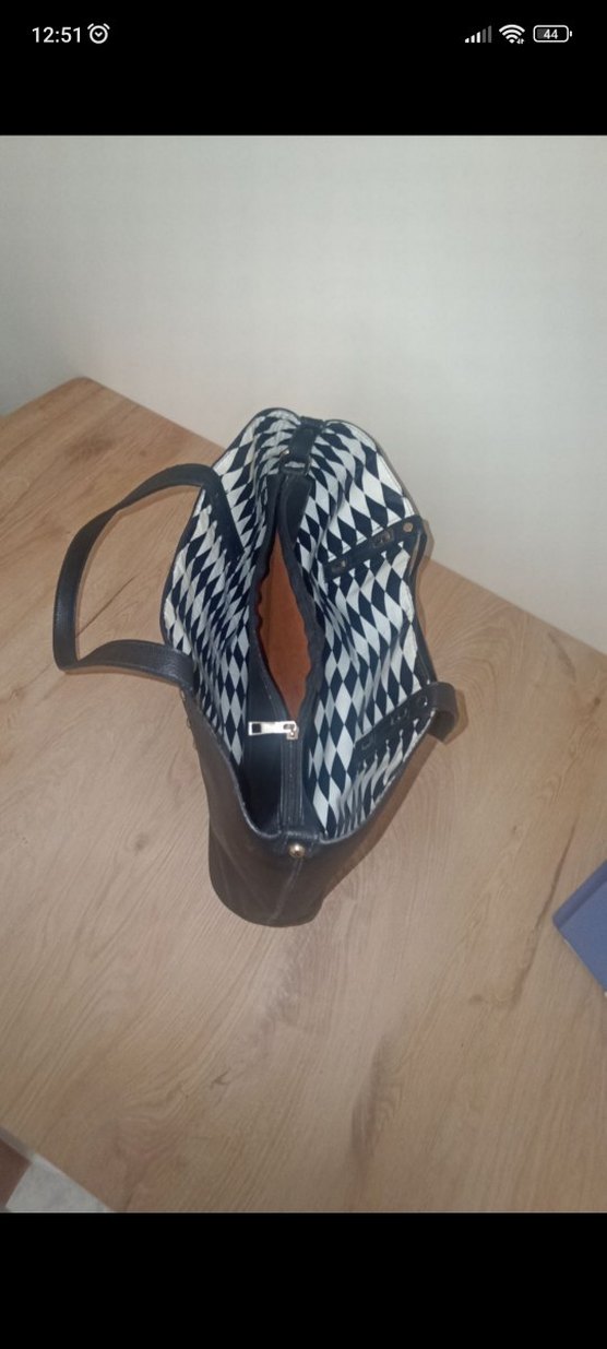 Siyah Deri Klasik Tokalı Kadın Çanta - Görsel 4