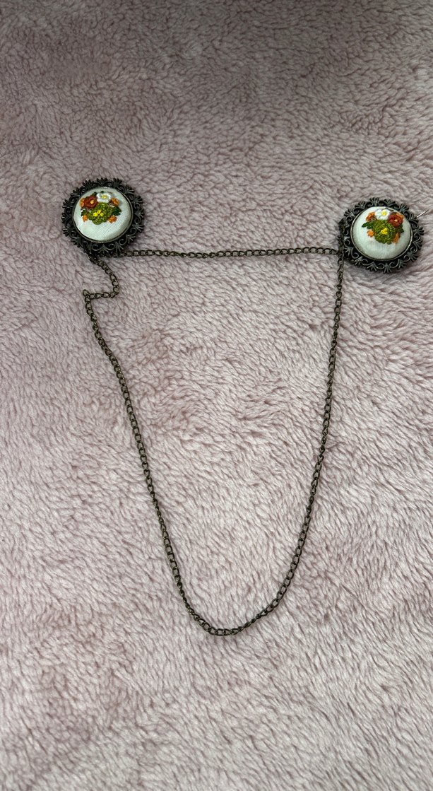 Gri İşlemeli Uzun Zincirli Gotik yaka iğnesi - Görsel 5