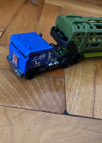 Hot wheels tırlar - Görsel 3