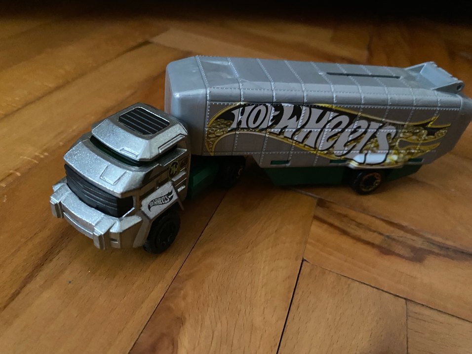 Hot wheels tırlar - Görsel 4