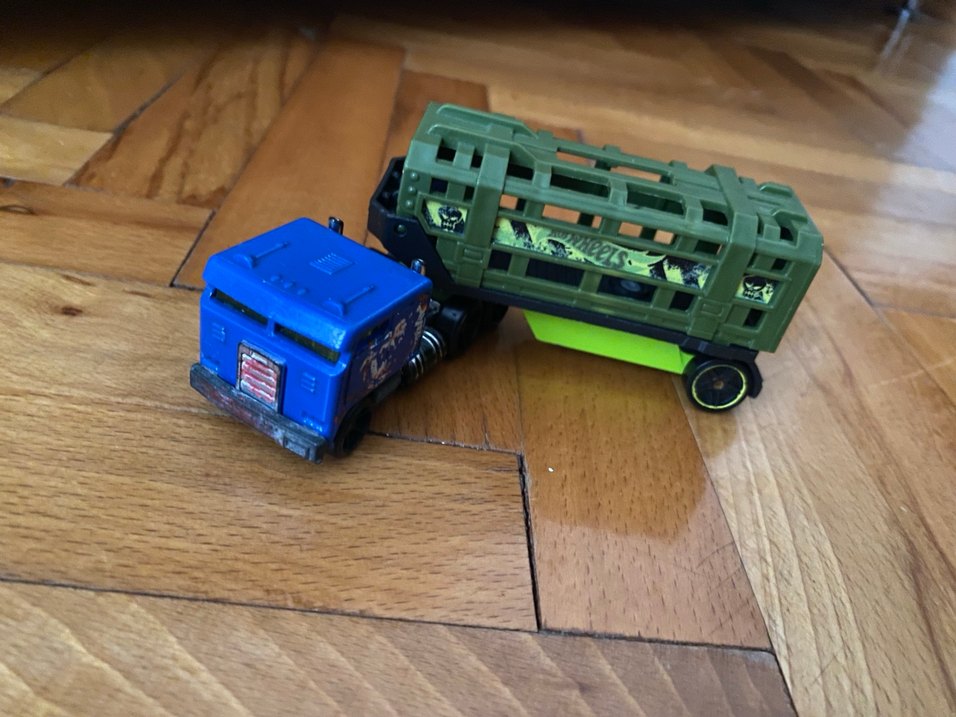 Hot wheels tırlar - Görsel 2