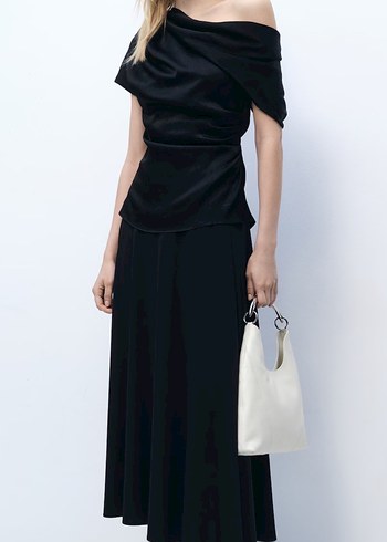 Mango Siyah Drapeli Kayık Yaka Kadın Bluz - Görsel 2