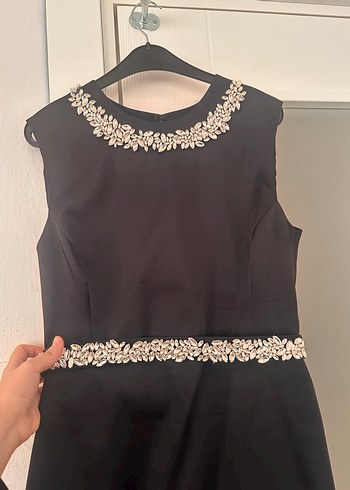 adL Siyah Saten Kolsuz Midi Elbise - Görsel 3