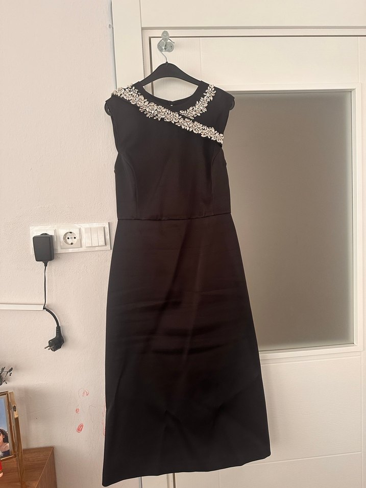 adL Siyah Saten Kolsuz Midi Elbise - Görsel 4