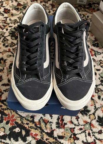 Vans 42