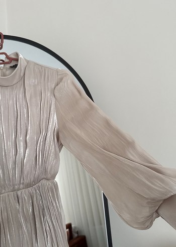 Bej Piliseli abiyeElbise - Görsel 6