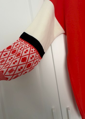 Kırmızı Yüksek Yakalı Örgü Kadın Kazak - Görsel 2