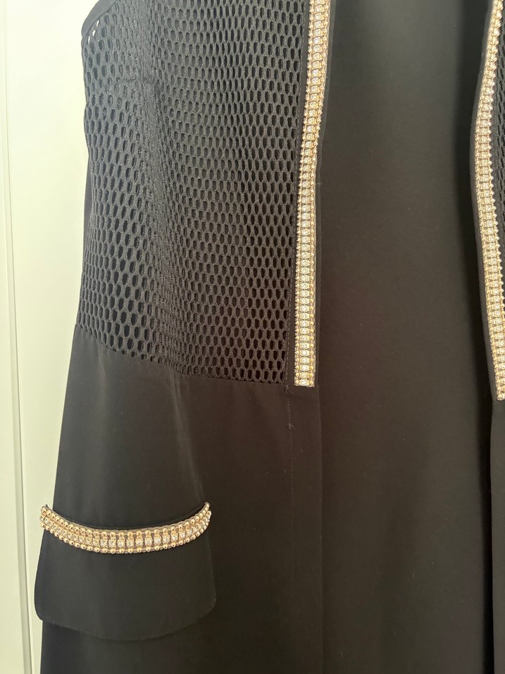 Siyah Uzun Kolsuz Kemerli Kadın Yelek - Görsel 2