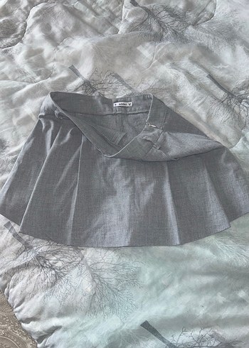 Gri Mini Pilili Keten Şort etek - Görsel 2