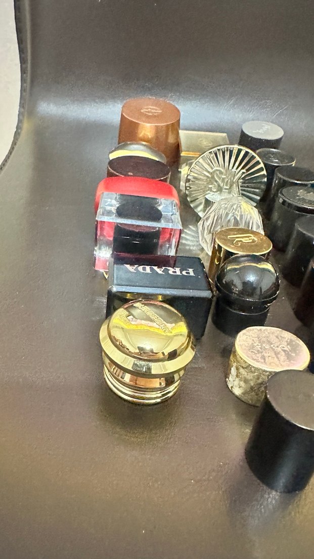 Parfüm şişesi kapakları - Görsel 4