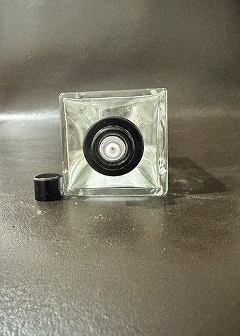 Massimo Dutti Island Accord Kadın Parfümü - Görsel 4