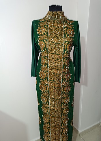 Uzun Kol, Yüksek Yaka Boncuklu Altın Yöresel Elbise - Görsel 4