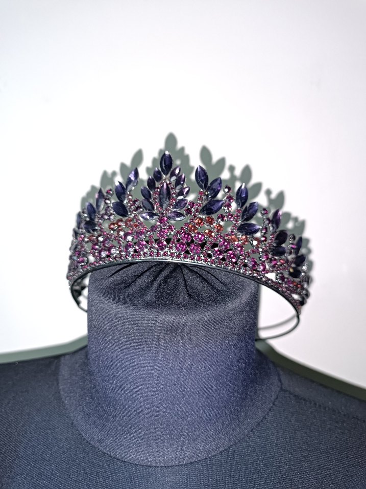 Mor Payetli Gotik Taç - Görsel 2