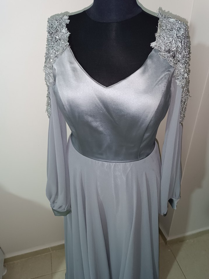 Gri Nakışlı Uzun Kollu Kadın Abiye Elbise - Görsel 4