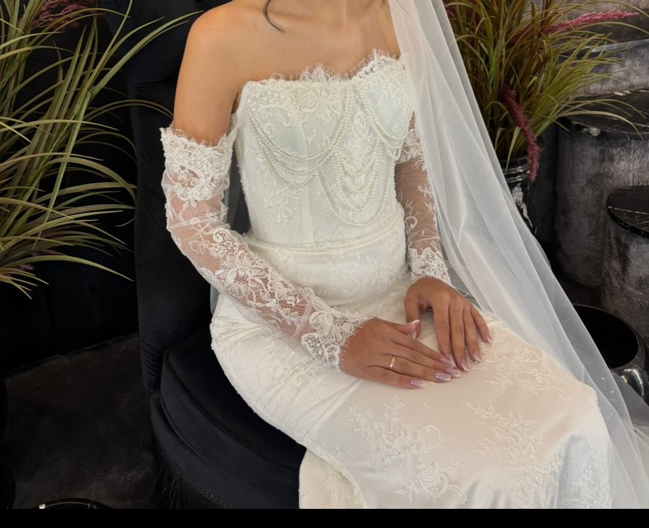 Dantel İşlemeli Uzun Kollu Beyaz Denizkızı Gelinlik - Görsel 3