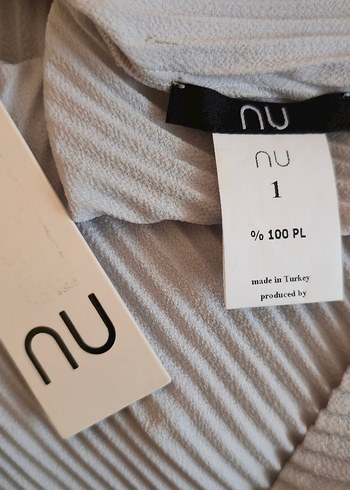 V Yaka Pileli Kolsuz Kadın Bluz - Görsel 4