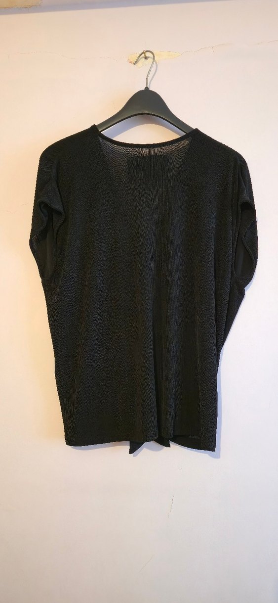 Siyah V Yaka Kadın Bluz - Görsel 3