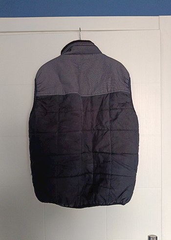 Siyah Nakışlı Fermuarlı Erkek Yelek - Görsel 2