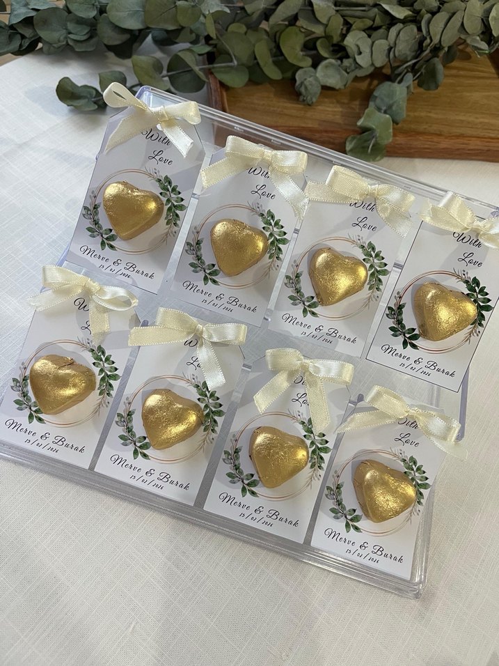 Altın Renk Parlak Kalp Çikolatalar Hediyelik - Görsel 2