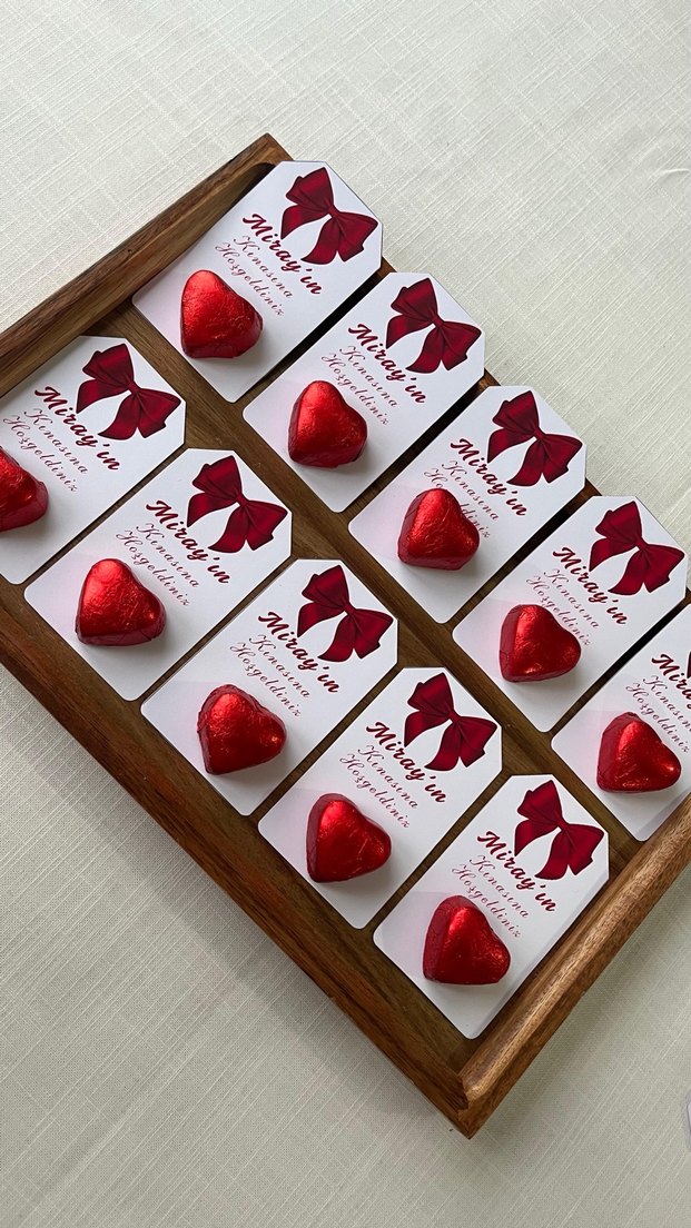 Kırmızı Kalp Şeklinde Çikolata Hediyesi - Görsel 2