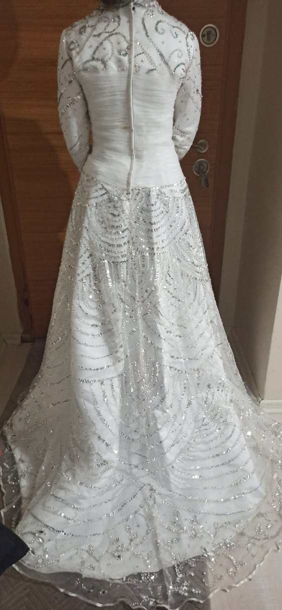 Beyaz Renkli Gri Taşlı Gelinlik - Görsel 4