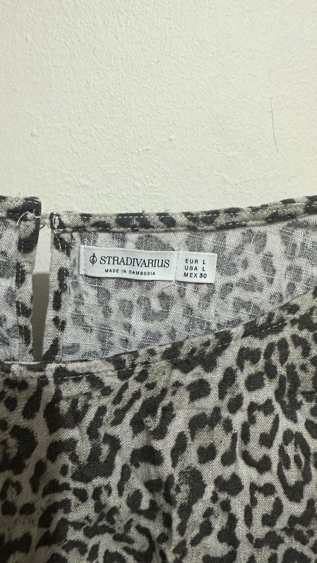 Kadın kolsuz üst - Görsel 3