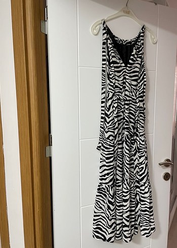 Zebra Desenli Uzun Kadın Elbise - Görsel 3