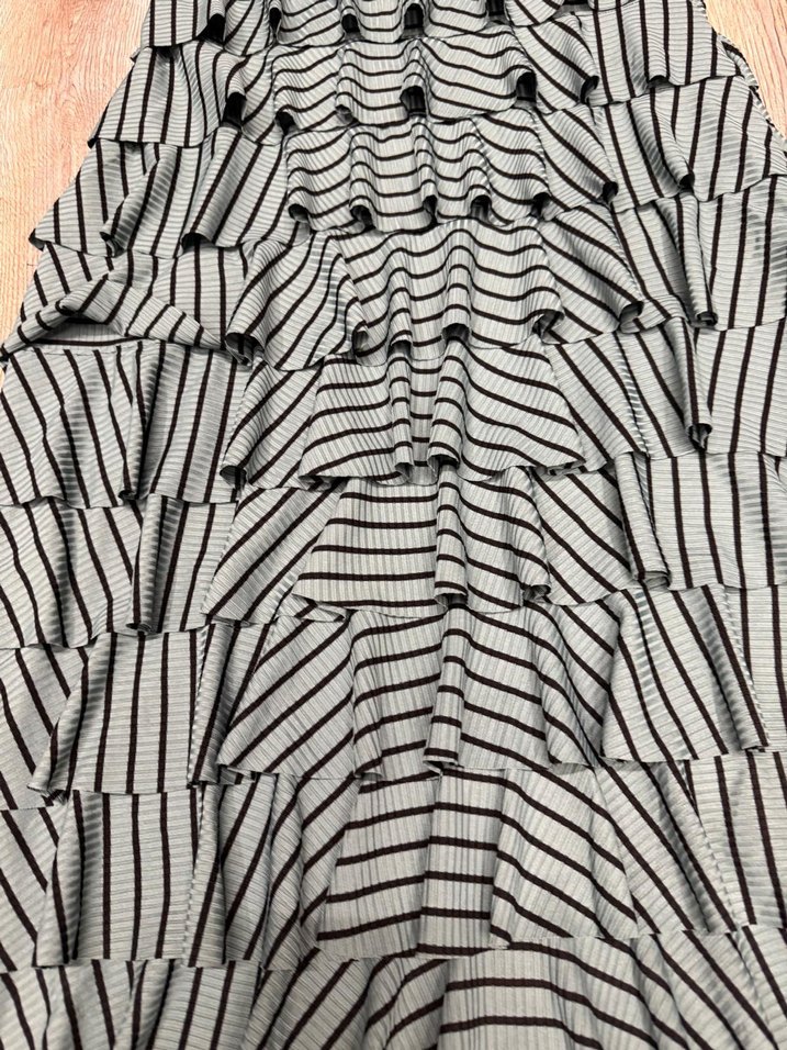 Çizgi Desenli Esnek Kumaş Uzun Elbise - Görsel 3