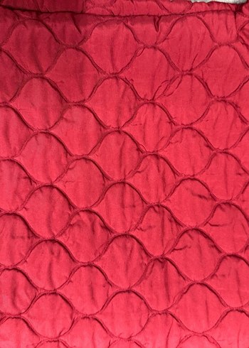 Kırmızı Düğmeli Kadın Kapitone Ceket - Görsel 2