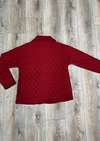 Kırmızı Düğmeli Kadın Kapitone Ceket - Görsel 3