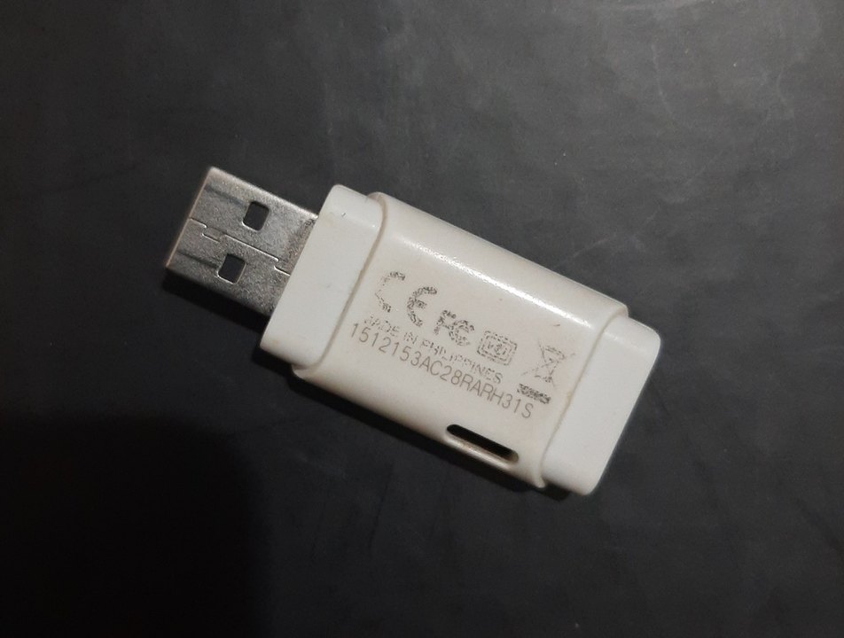 TOSHIBA 8 GB USB BELLEK / FLASH BELLEK - Görsel 2