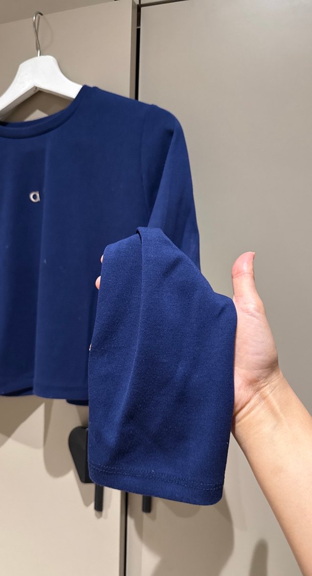 Kadın Lacivert Uzun Kollu Crop Top - Görsel 3