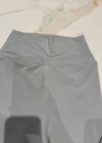 Gri Kadın Spor Tayt, Uzun ve Dar Kesim - Görsel 2