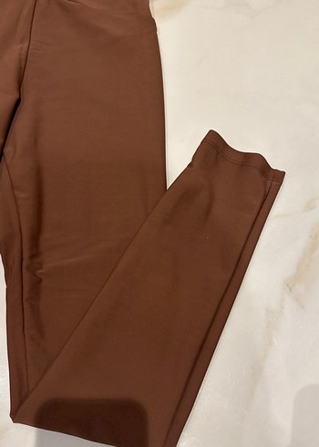 Kahverengi Kemer Detaylı Kadın Tayt - Görsel 4