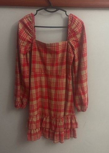 Uzun kollu kırmız elbise - Görsel 5