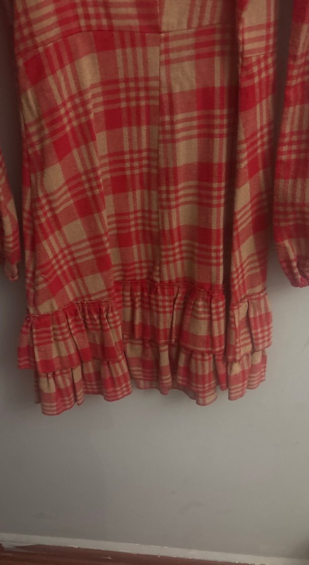 Uzun kollu kırmız elbise - Görsel 3