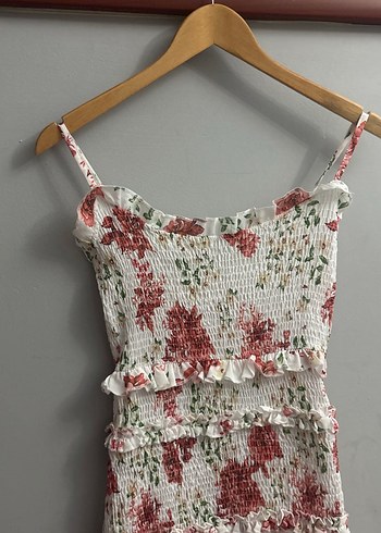 Çiçekli Fırfırlı İnce Askılı Midi Elbise - Görsel 4