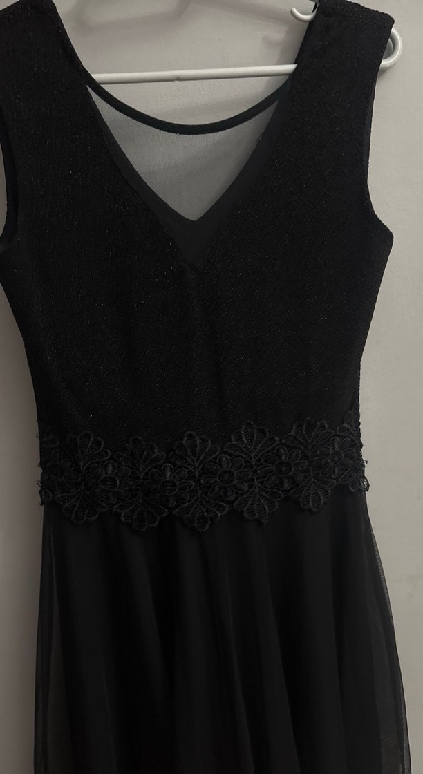 Dantel Detaylı Siyah Midi Elbise - Görsel 3