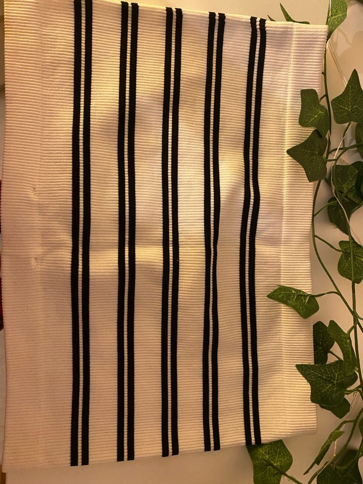 Çizgili crop - Görsel 2