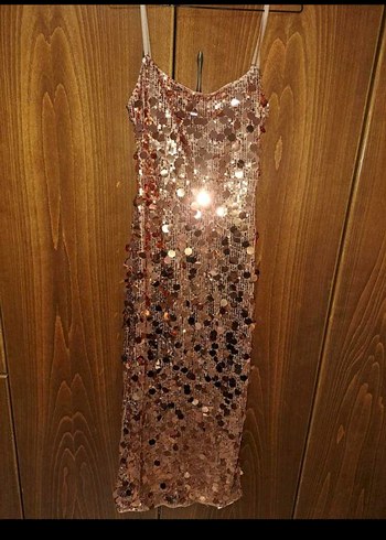 Parlak Altın Renkli Payetli Uzun Abiye Elbise - Görsel 7