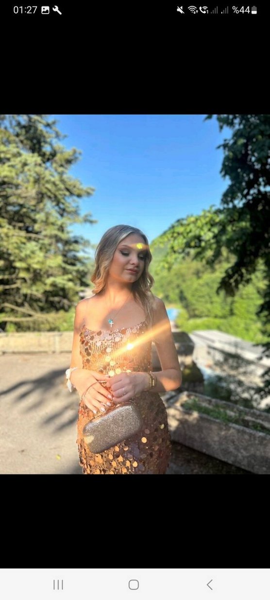 Parlak Altın Renkli Payetli Uzun Abiye Elbise - Görsel 5