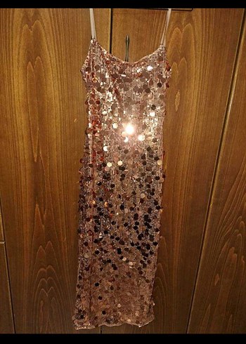 Altın Renkli Payetli Abiye Elbise - Görsel 2