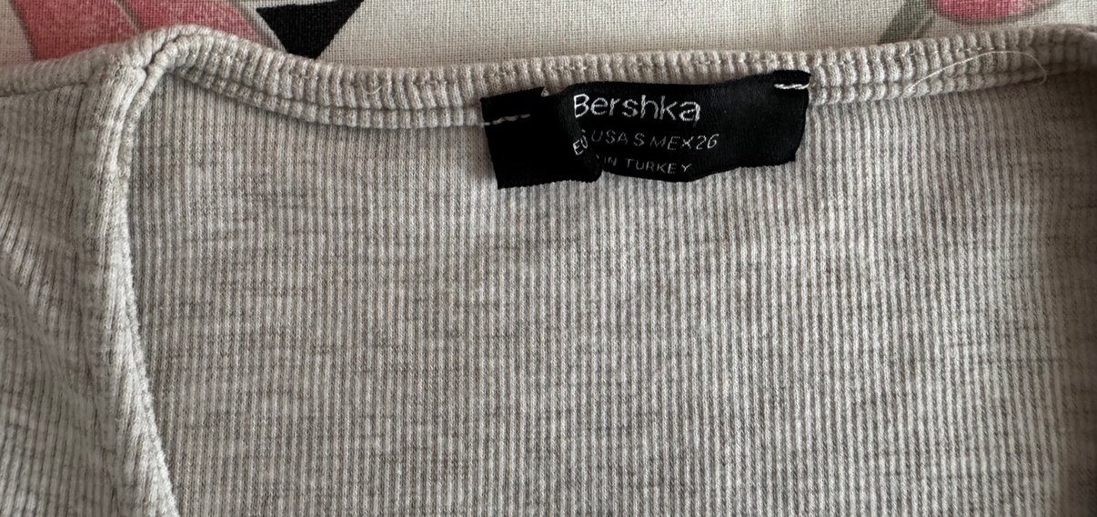 bershka crop büzgülü üst - Görsel 2