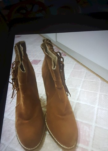 Püsküllü Kahverengi Süet Kadın Bot - Görsel 5