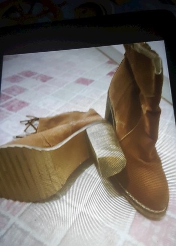 Püsküllü Kahverengi Süet Kadın Bot - Görsel 3