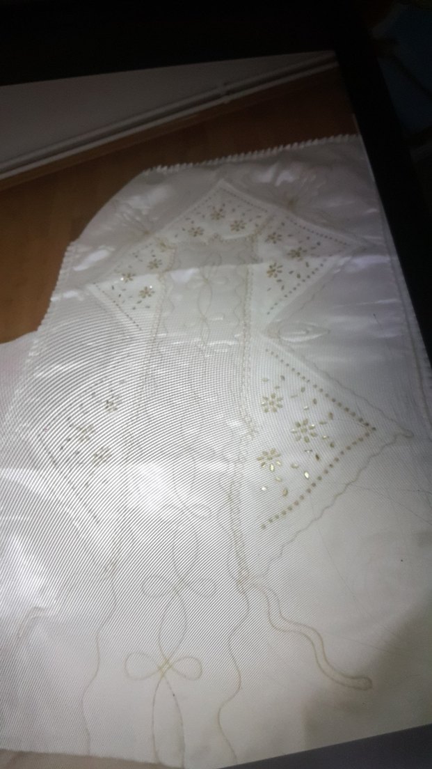 İşlemeli Beyaz Parlak seccade - Görsel 2