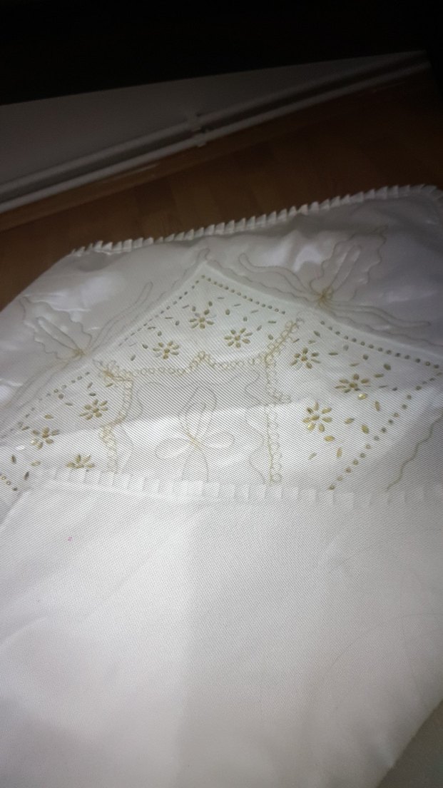 İşlemeli Beyaz Parlak seccade - Görsel 4